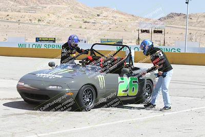 media/May-18-2022-Open Track Racing (Wed) [[f96b7d3cf4]]/Around the Pits/